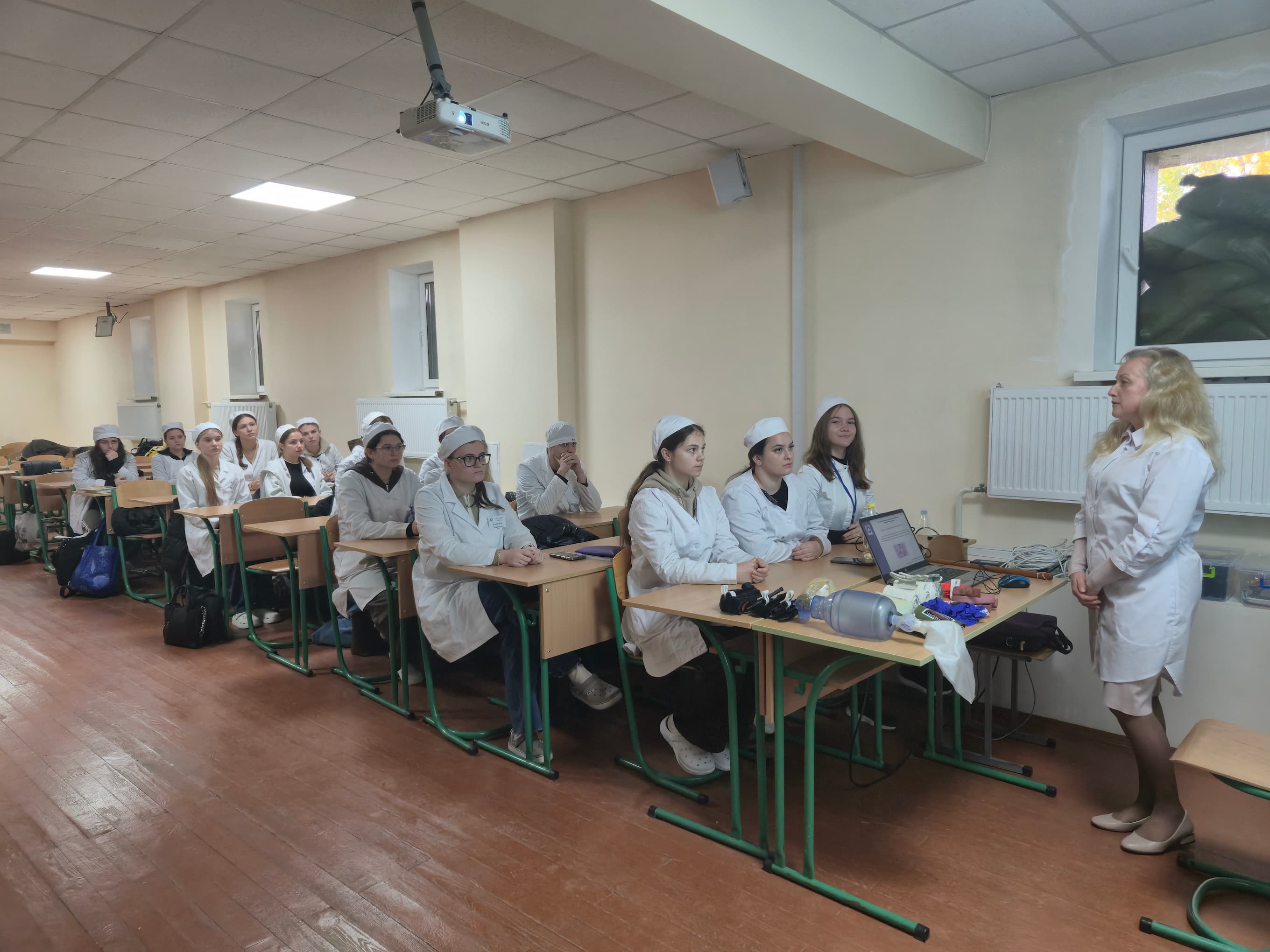 Тренінг з надання домедичної допомоги для здобувачів освіти
