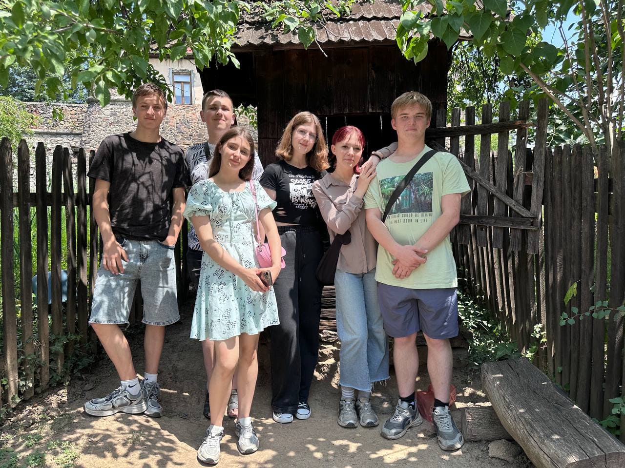 Літні канікули для здобувачів освіти І та ІІ курсів розпочалися захопливою подорожжю по Закарпаттю